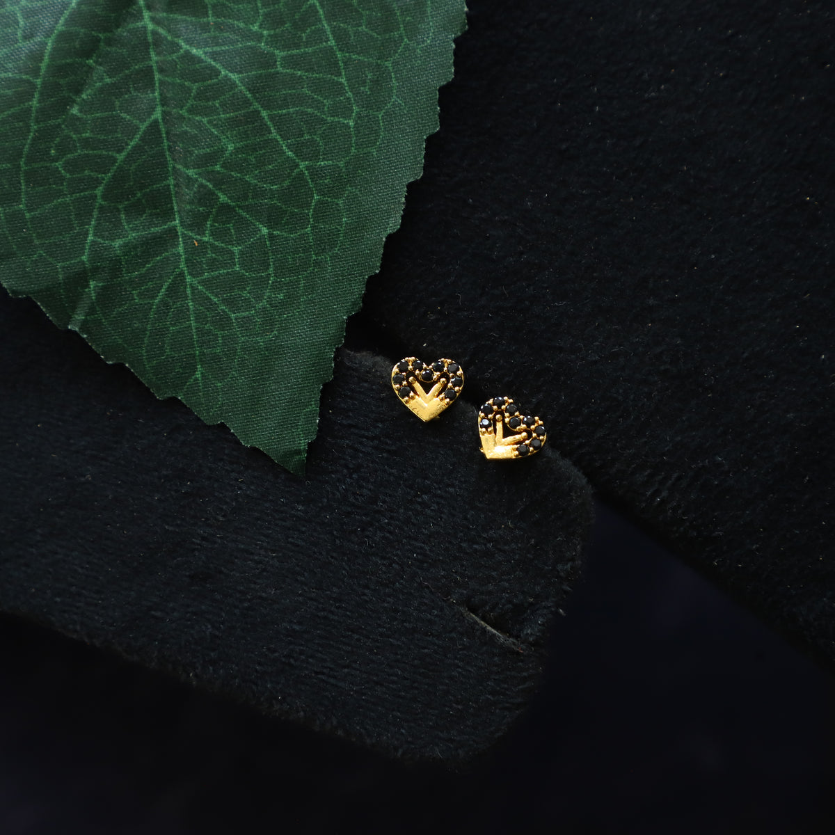 SAINT EARRING