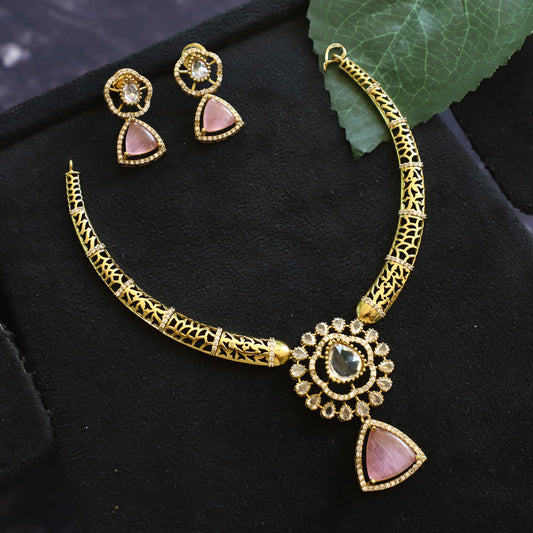 MANJU WARRIER NECKLACE