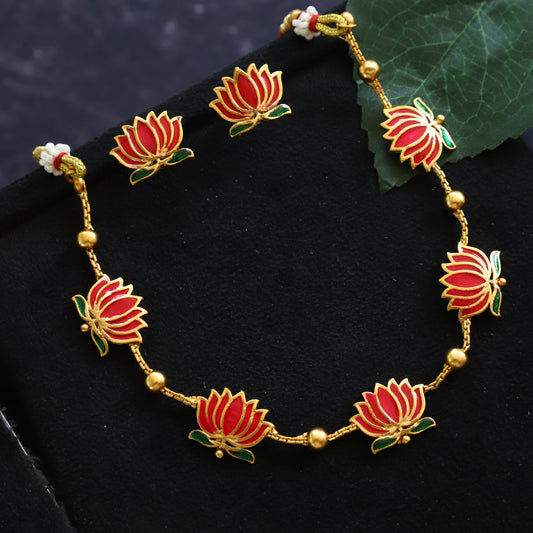 LOTUS DESIGN NECKPIECE