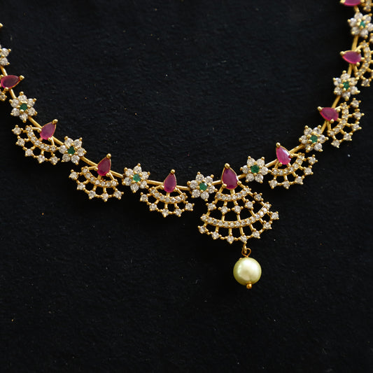 VISRI NECKPIECE