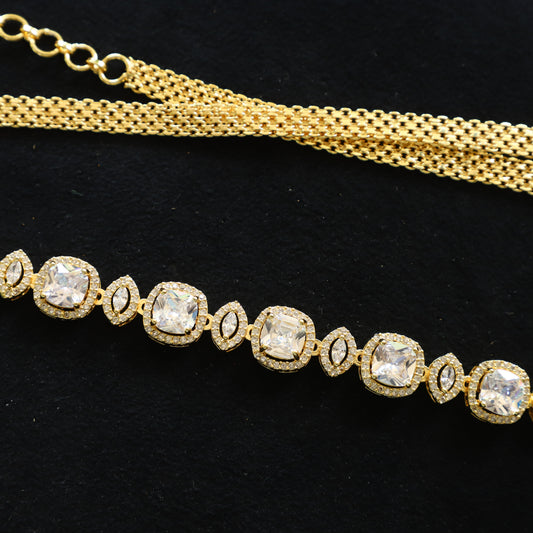 AVA HIPCHAIN