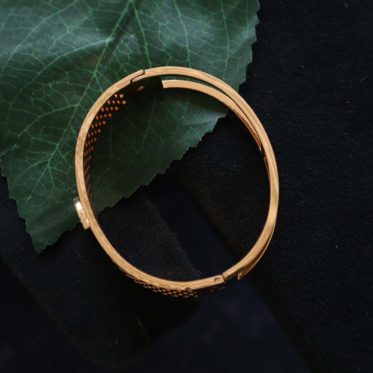 ANIKA BRACELET
