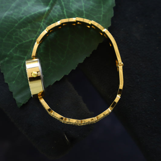 LILLY WATCH