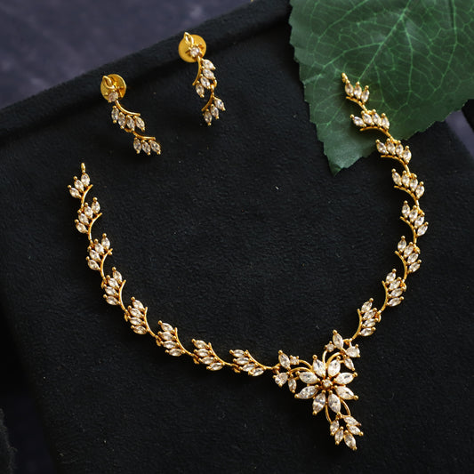 JINX NECKPIECE