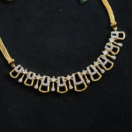 FINLEY NECKPIECE