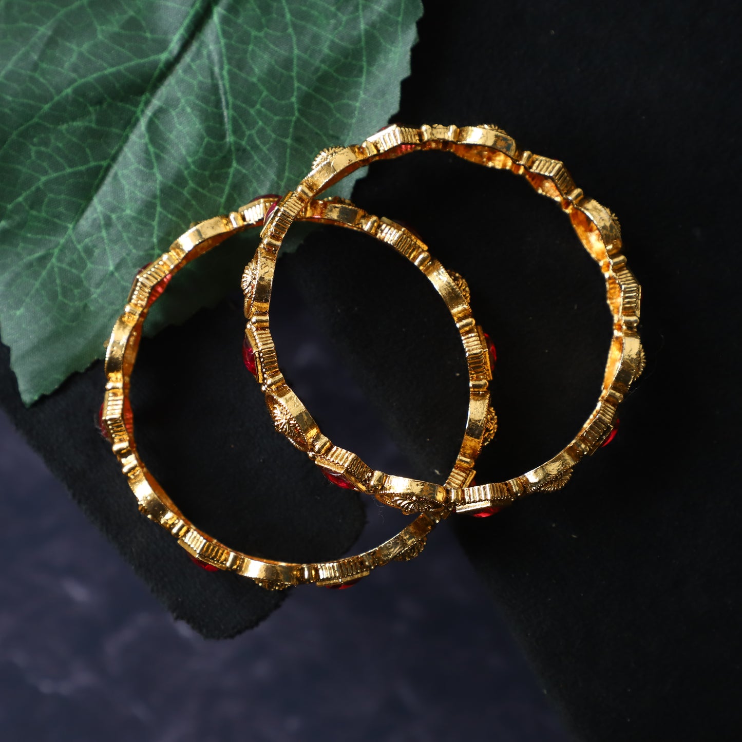 LEWIS BANGLE