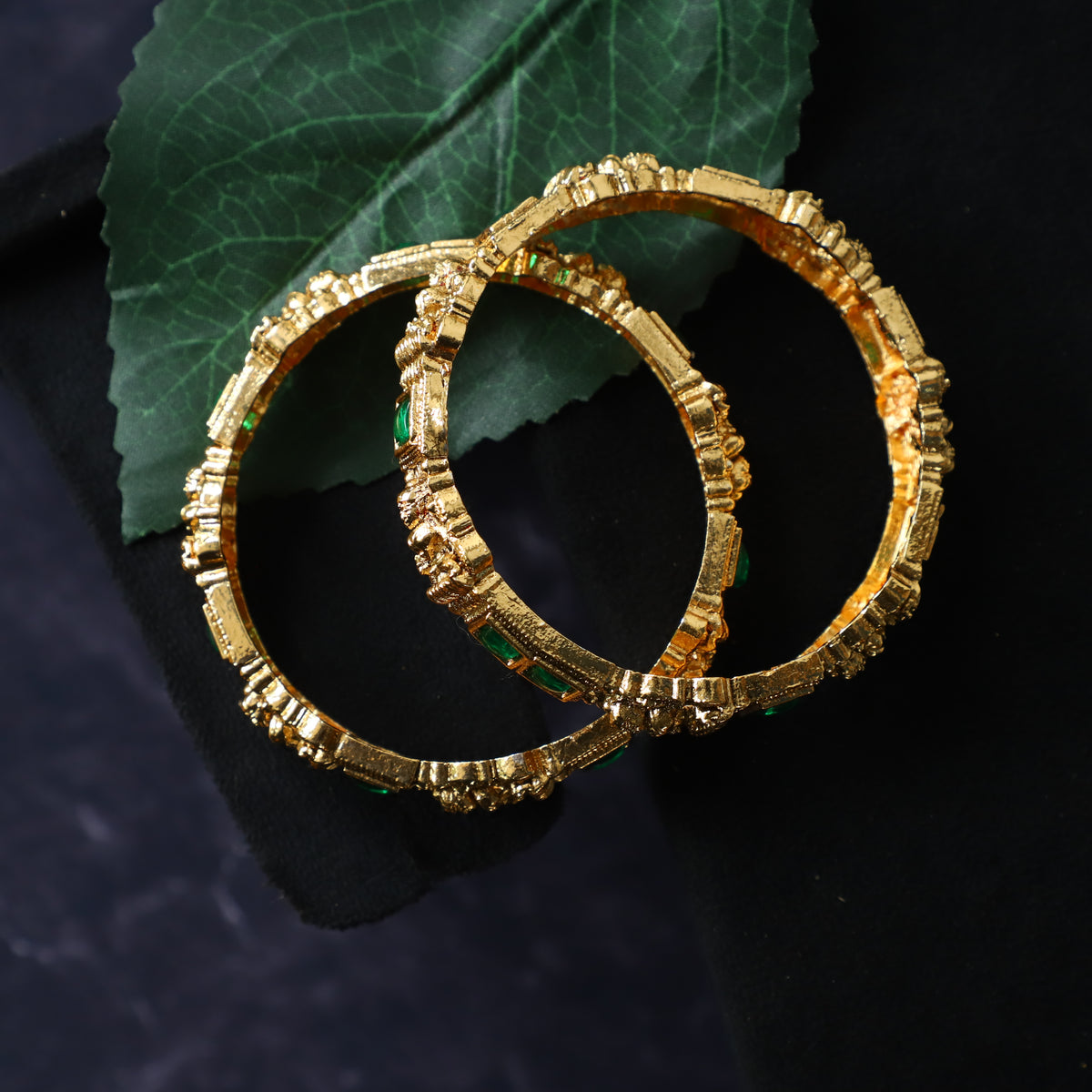 BEAR BANGLE