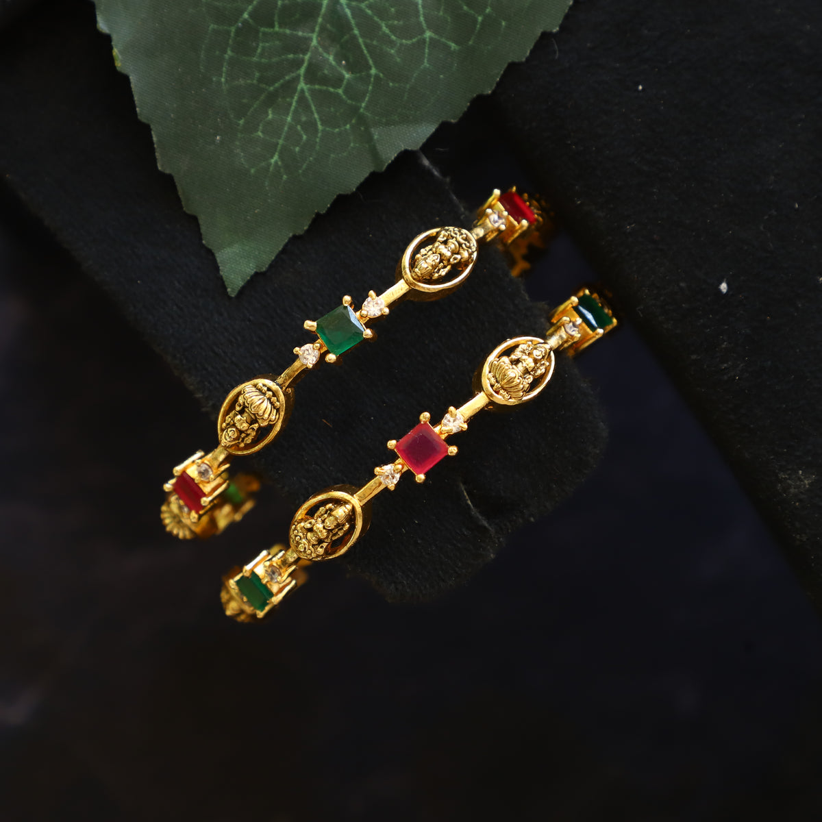 CRUZ BANGLE