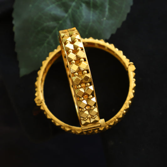 KIAN  BANGLE