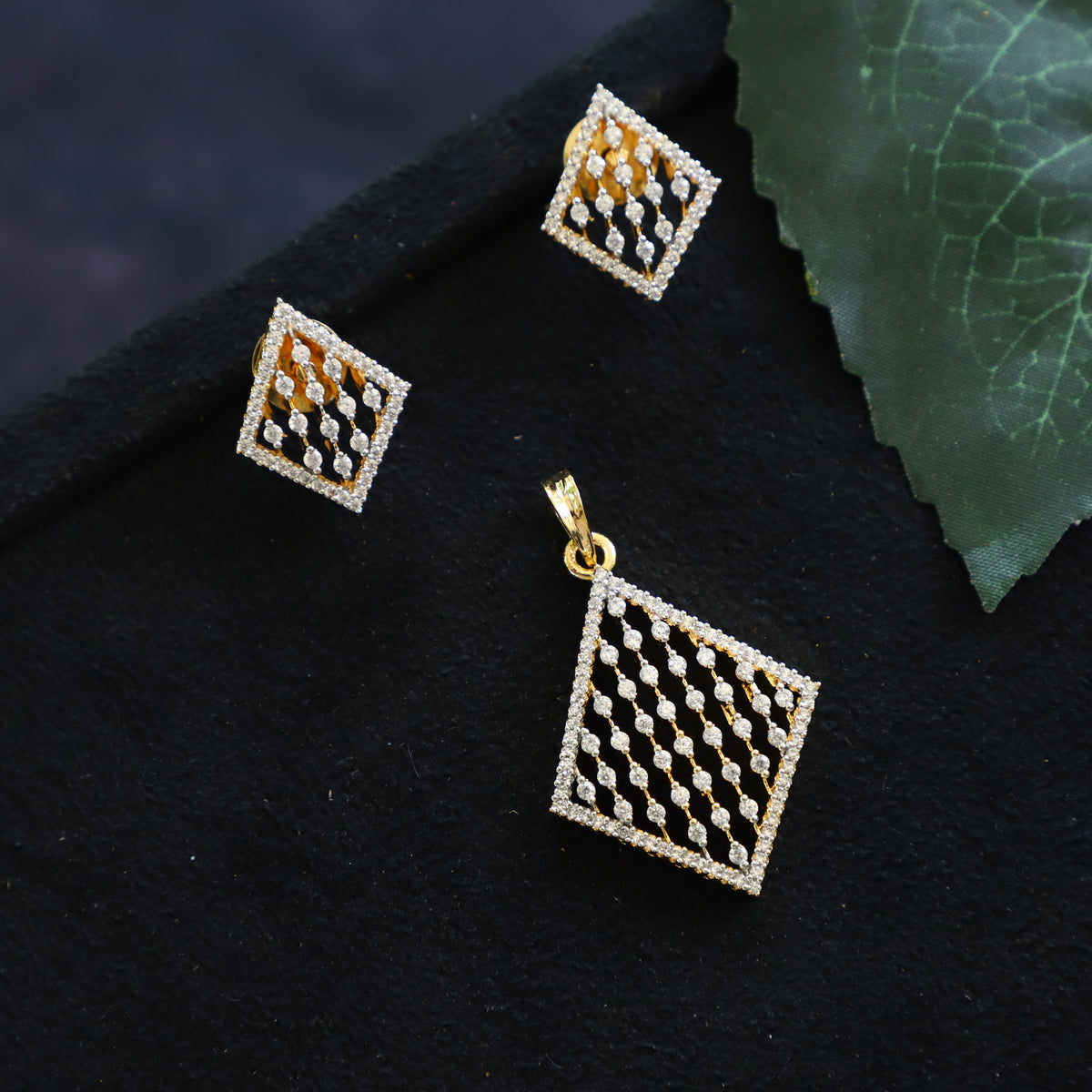 CINDY PENDANT SET