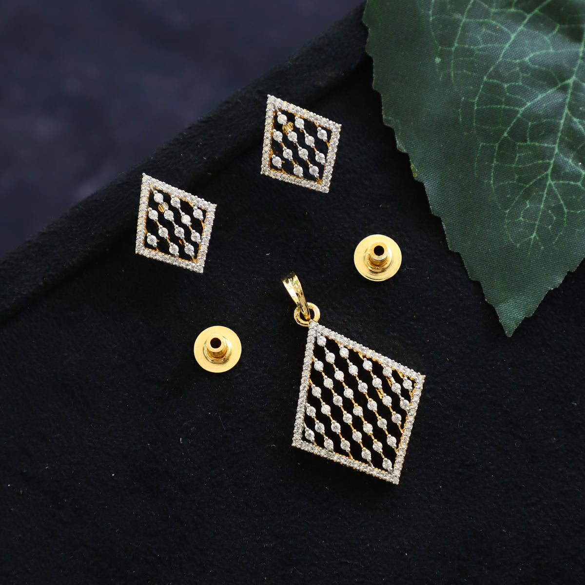 CINDY PENDANT SET