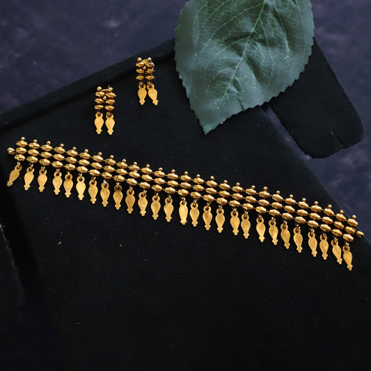 LOLA NECKPIECE