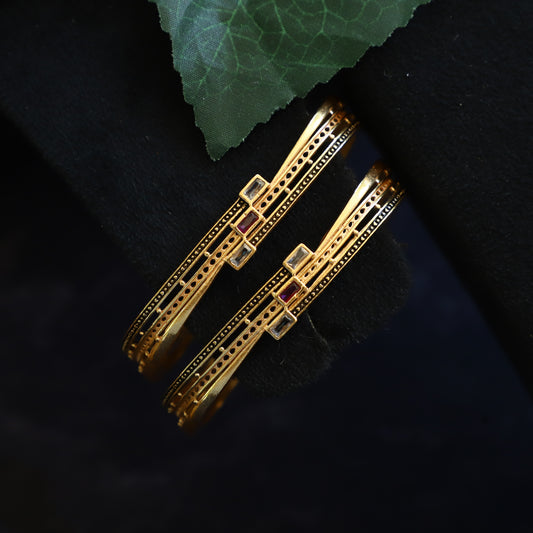 LYDIA BANGLE