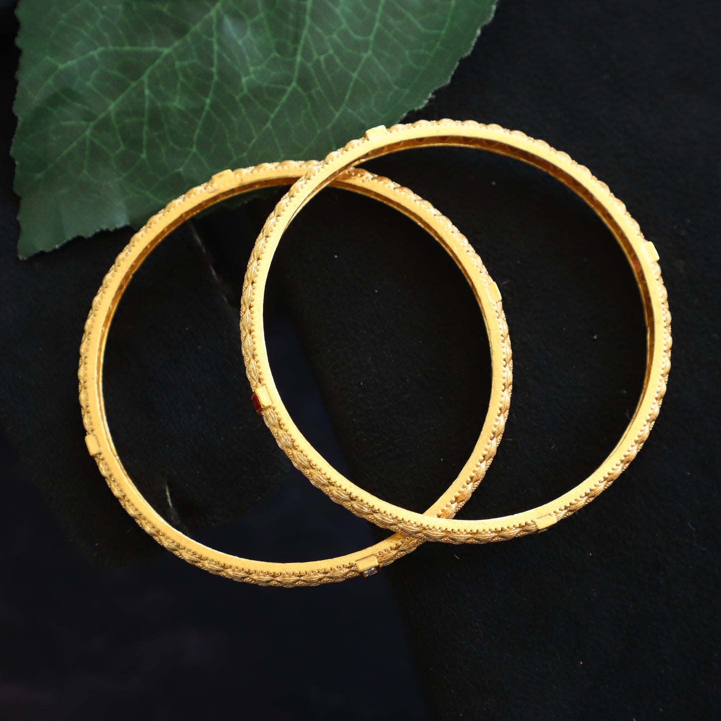 KIAN BANGLE