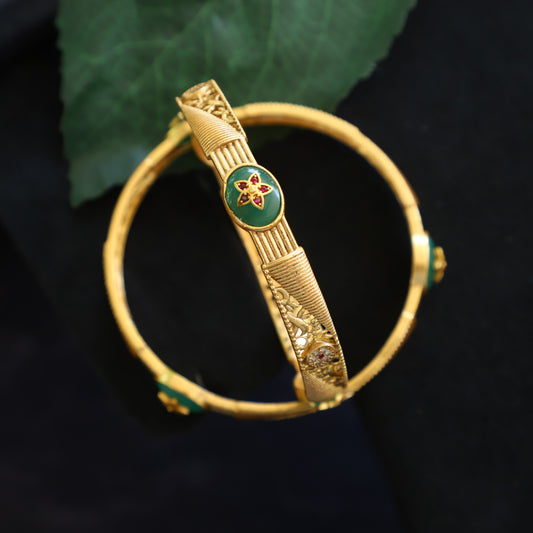 LEWIS BANGLE