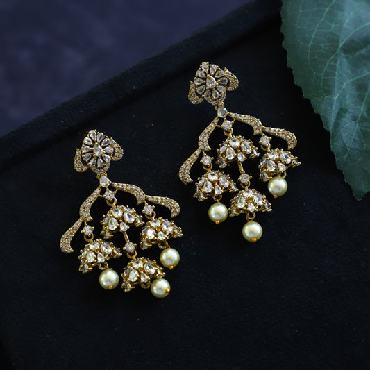 KATIE EARRING