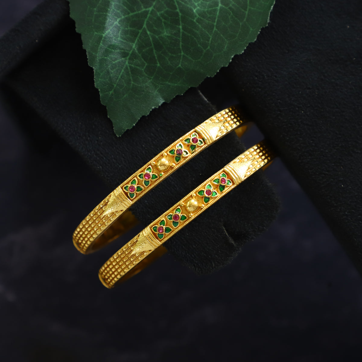 NYRA BANGLE