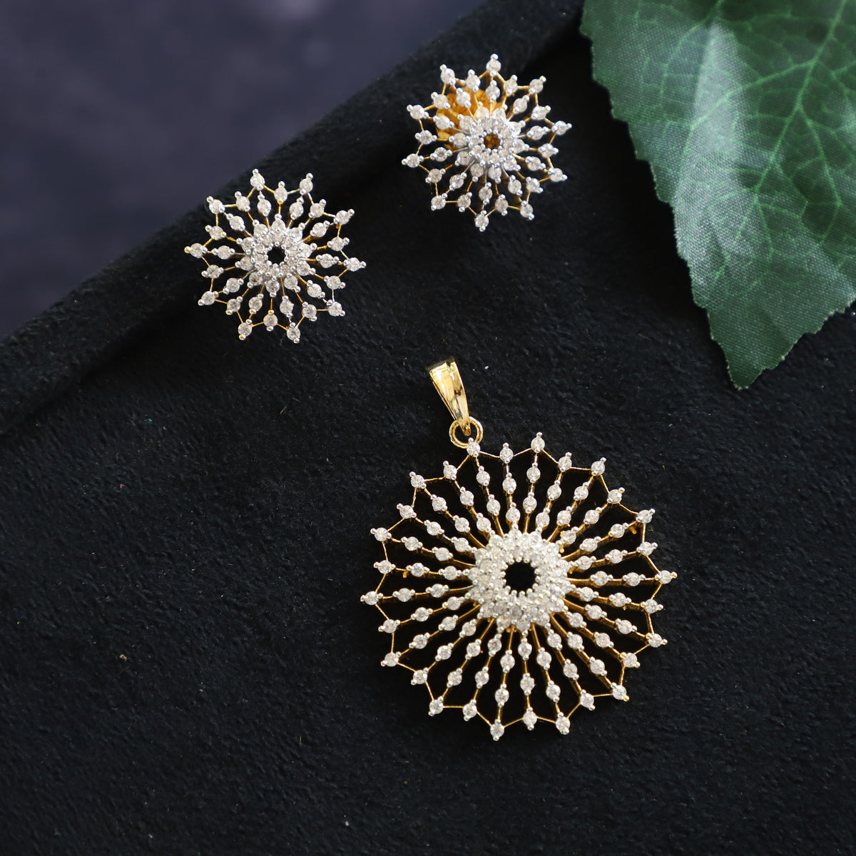DYLAN PENDANT SET