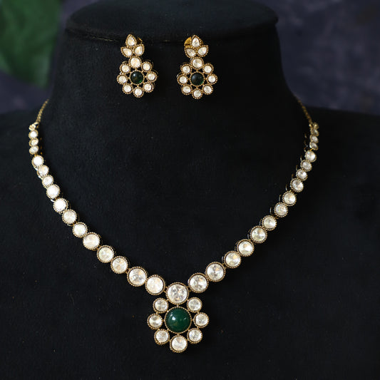 JAXON NECKPIECE