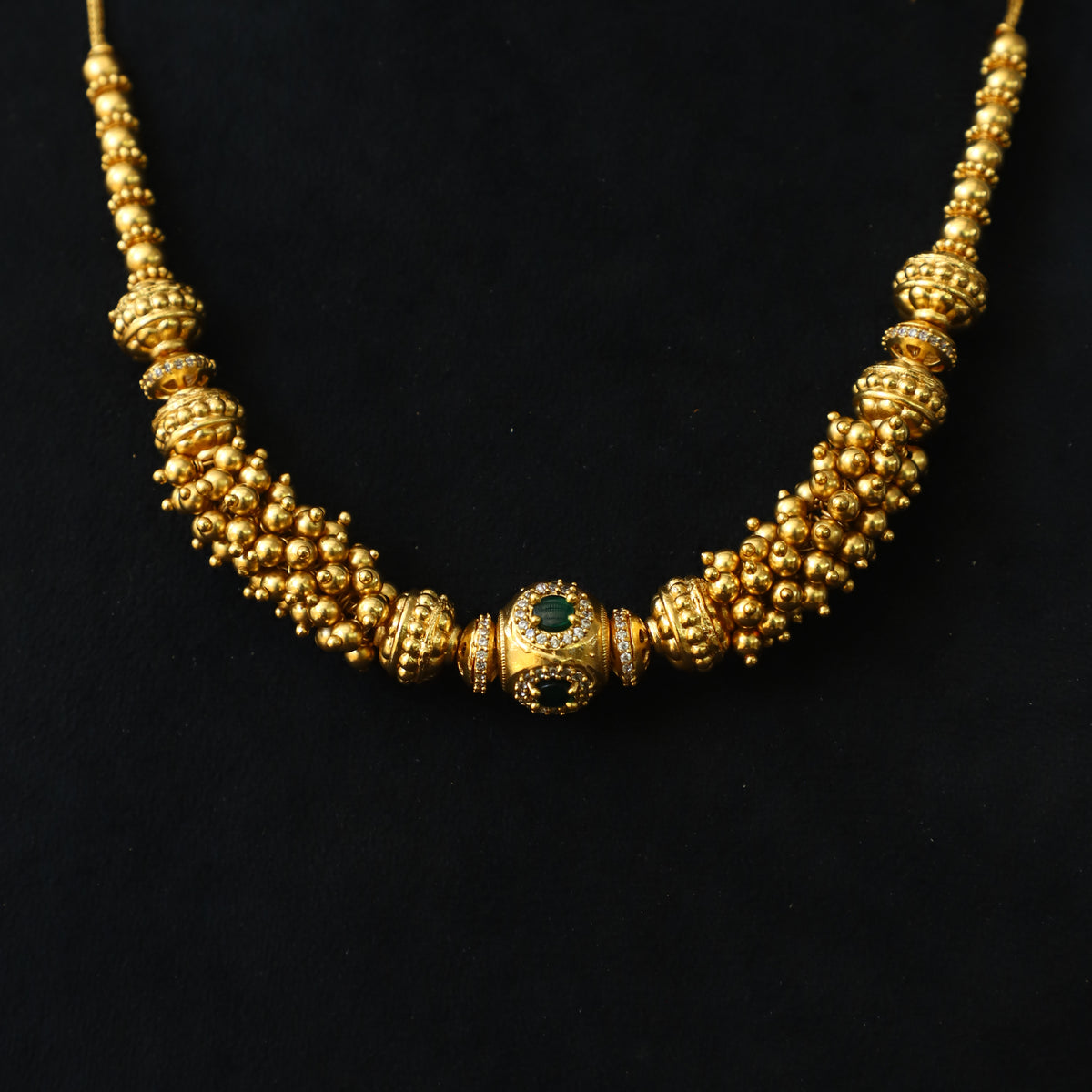 STUNNING NALLIKA MALA