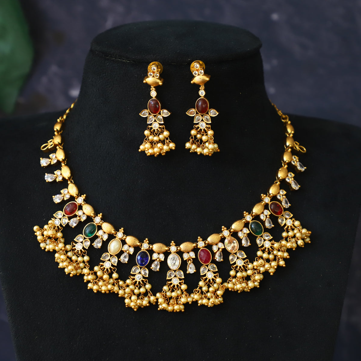 'NAVA' NECKPIECE