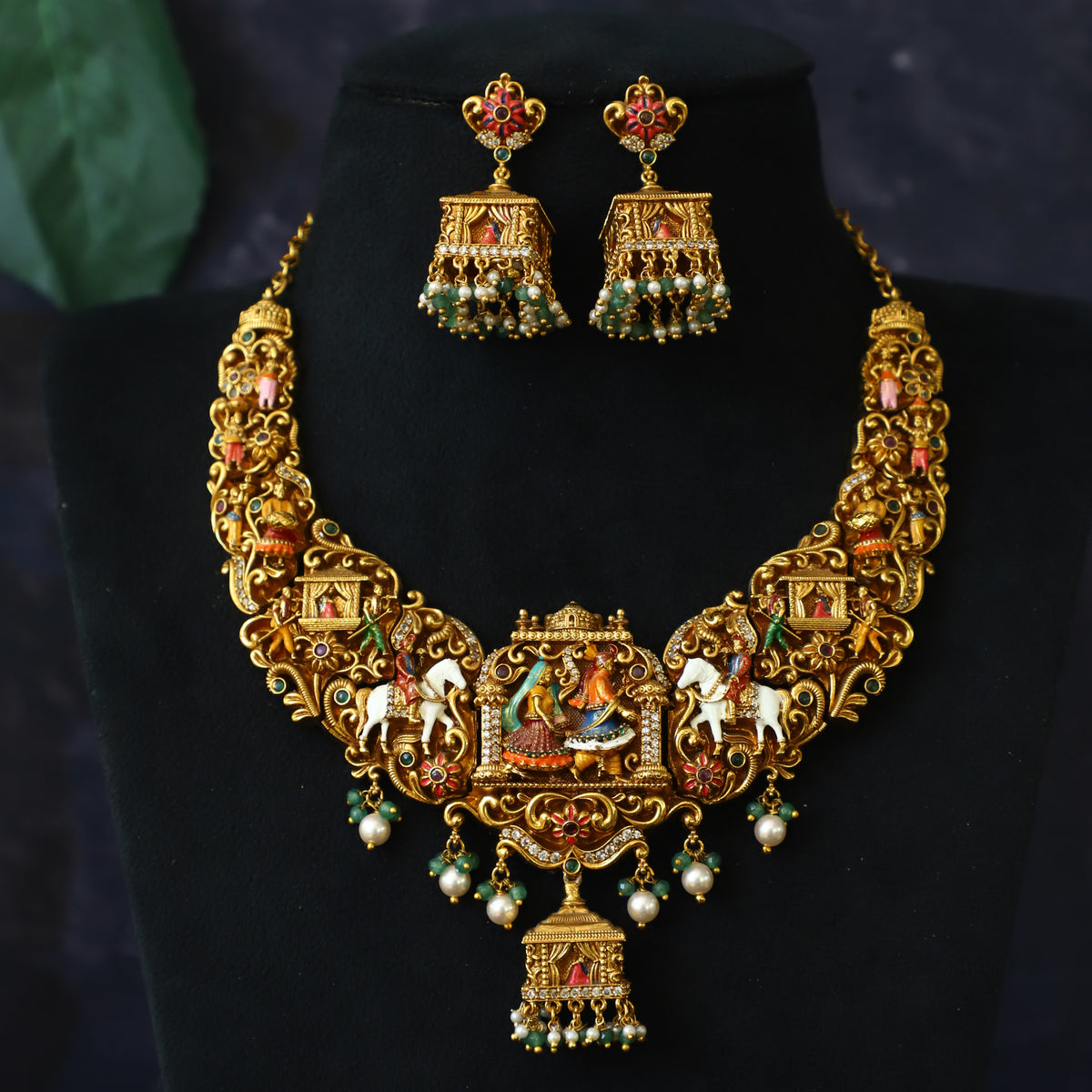 PALLAK NECKPIECE