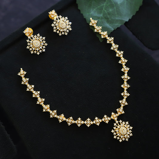 LUKE NECKPIECE
