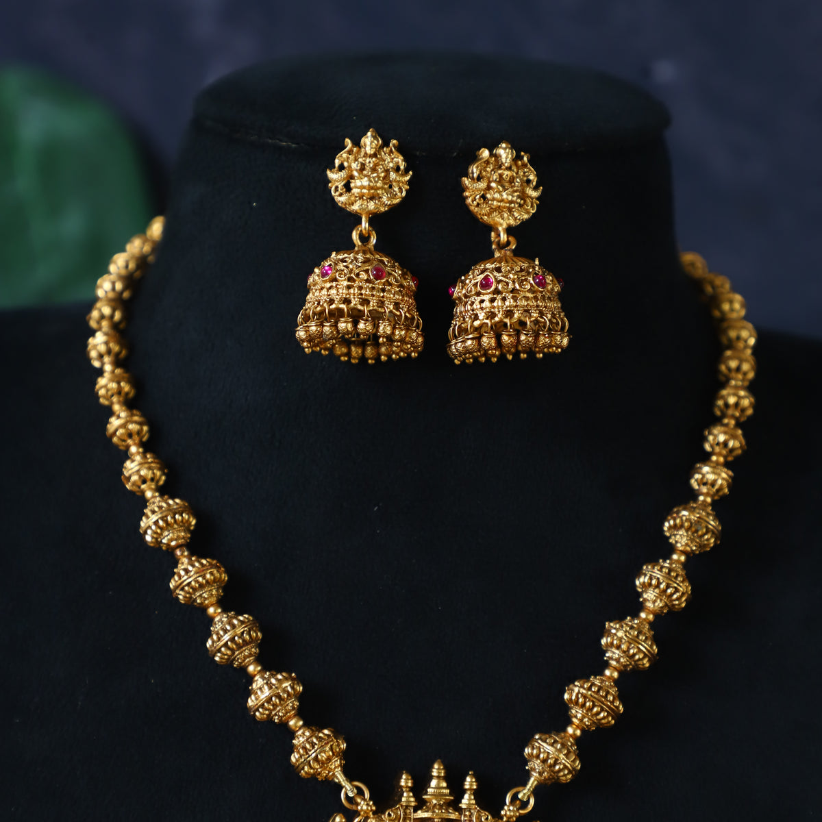 KONA NECKPIECE
