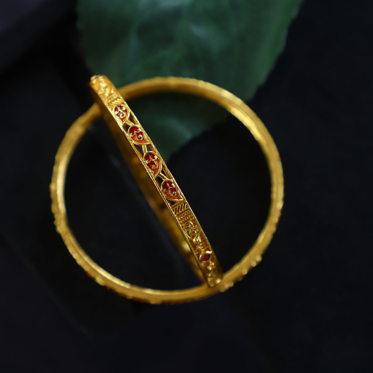 LIORA BANGLE