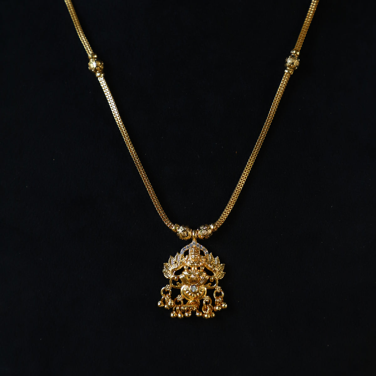 LAKSHMI CHAIN