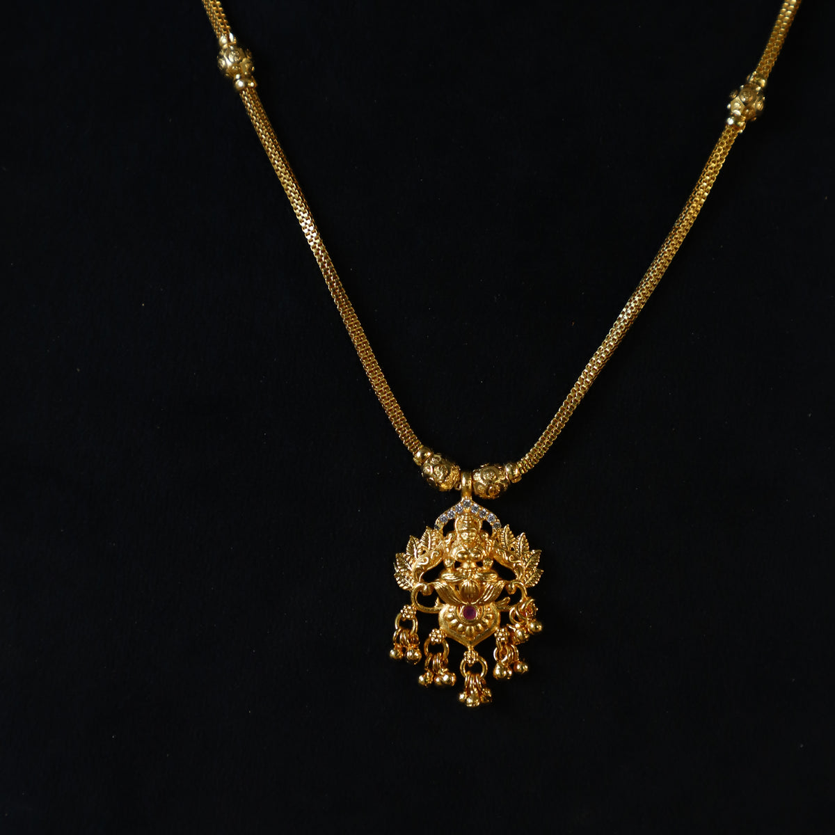 LAKSHMI CHAIN