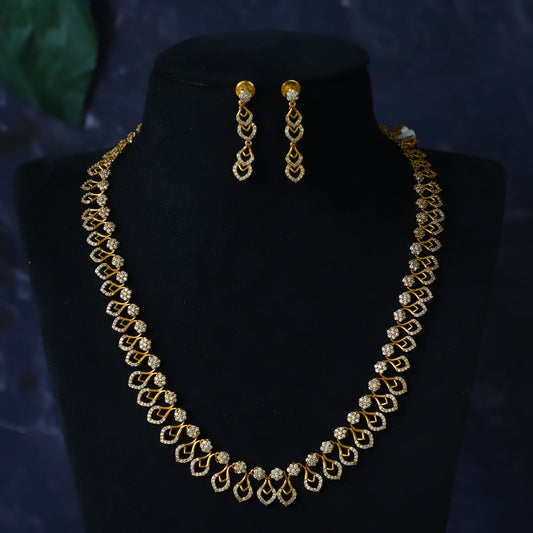NOLA LONGHARAM