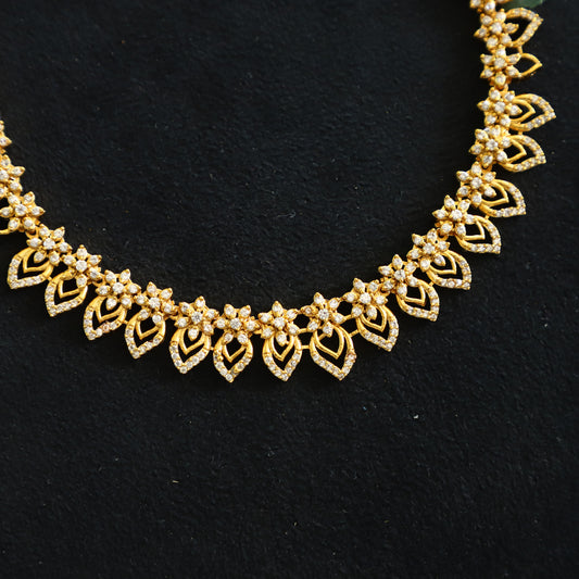 HALDI NECKPIECE
