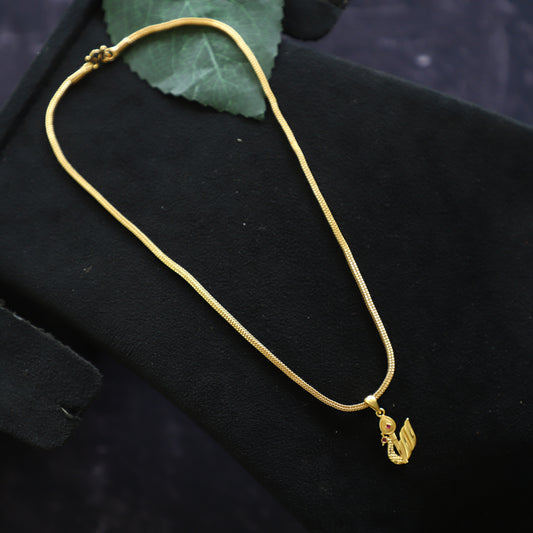 LUCY CHAIN