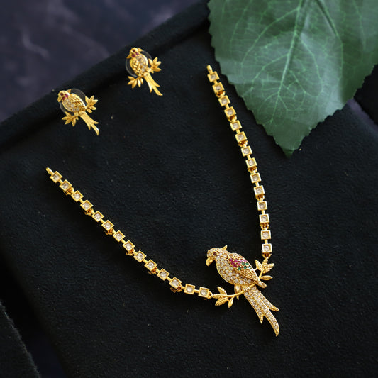 LAYLA NECKPIECE