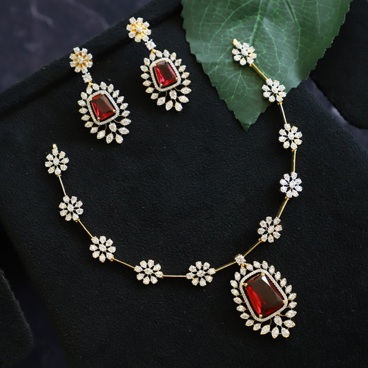 LOGAN NECKPIECE