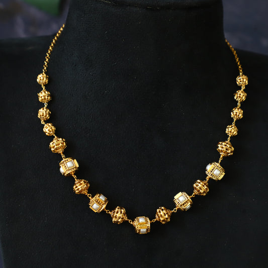 TRENDY BALL CHAIN