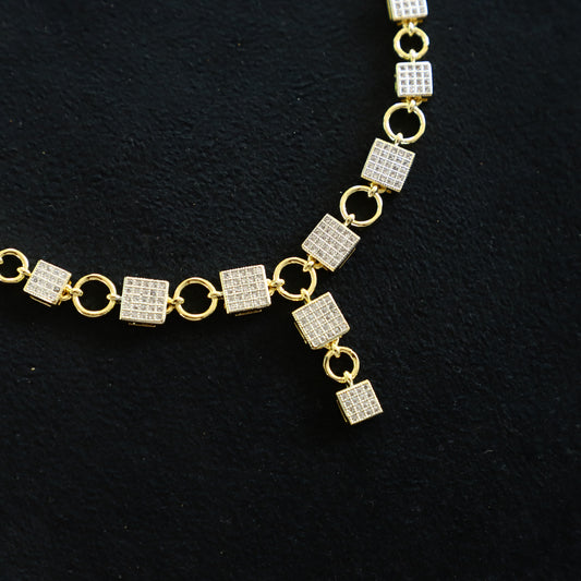 INDIRA NECKPIECE