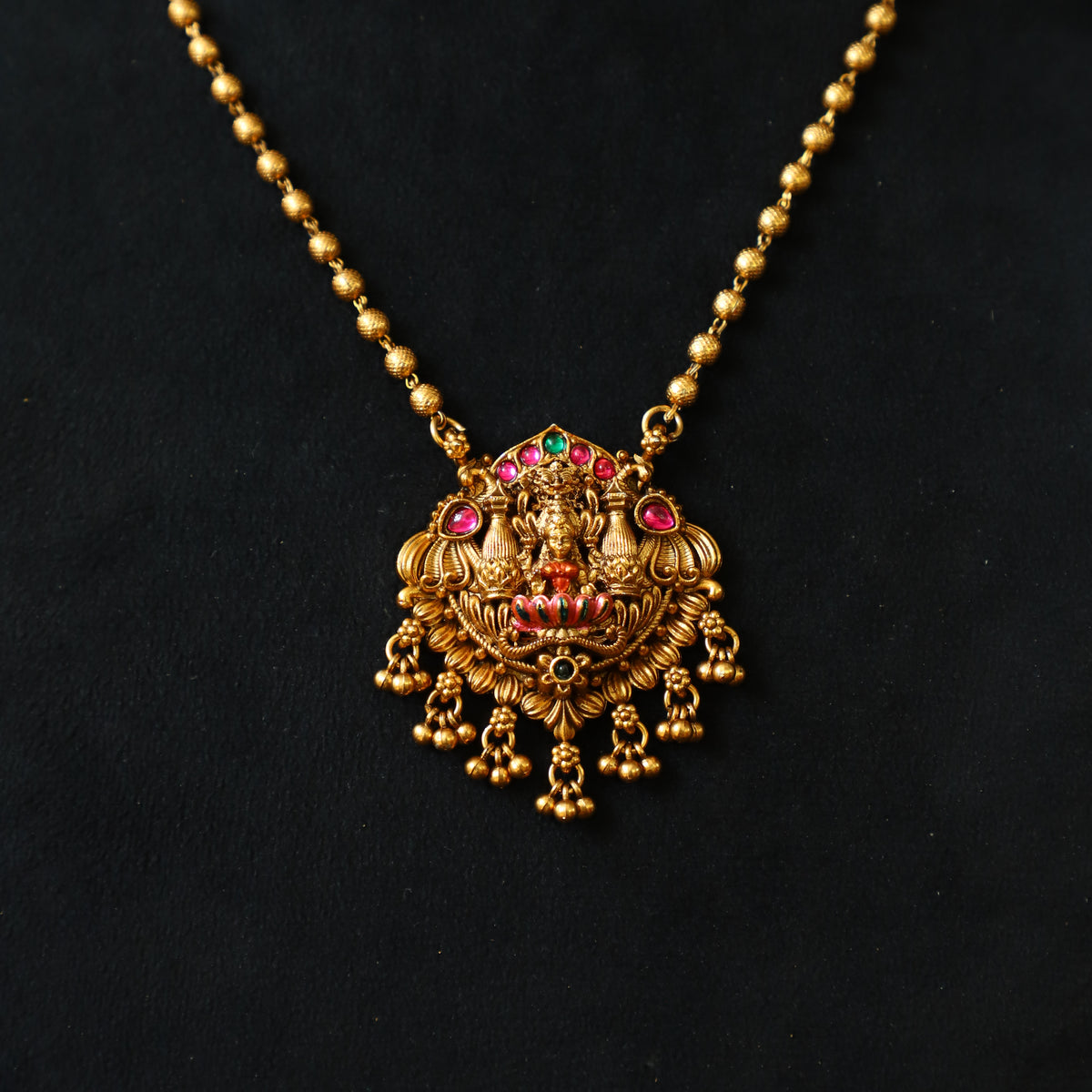 ALONSO NECKPIECE