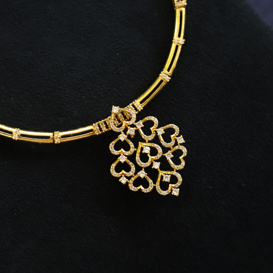 ELEGANT DIAMOND NECKPIECE SET