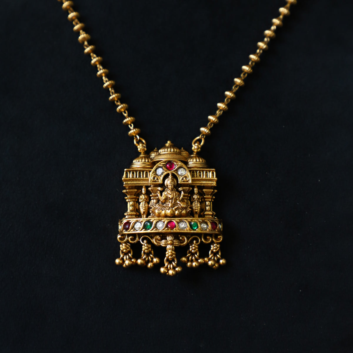 LAMB NECKPIECE