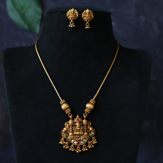 FLORA NECKPIECE