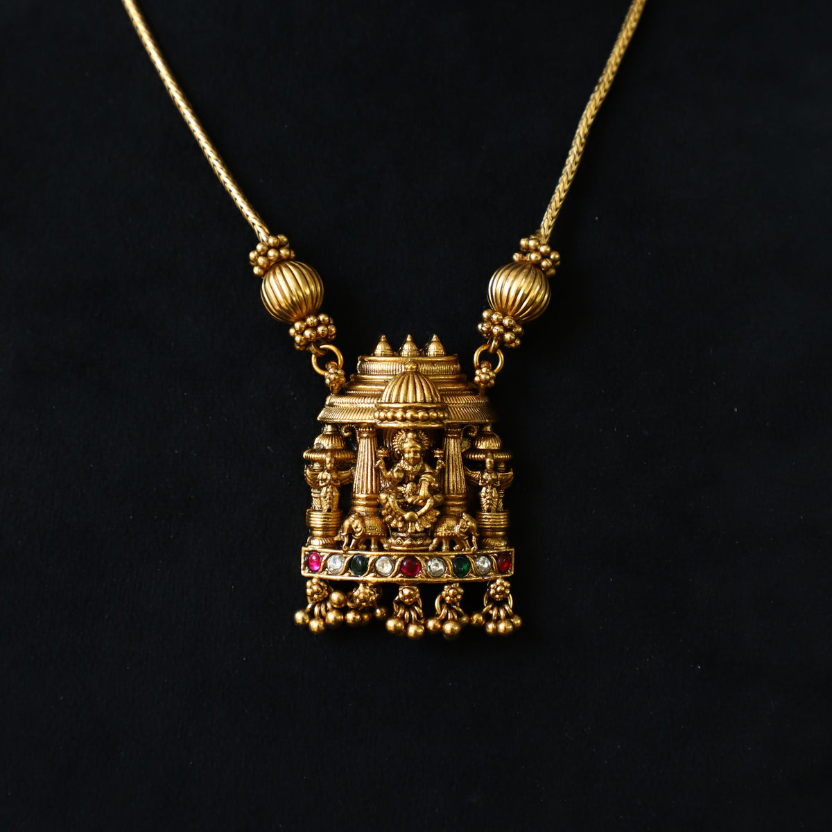 BIANCA NECKPIECE
