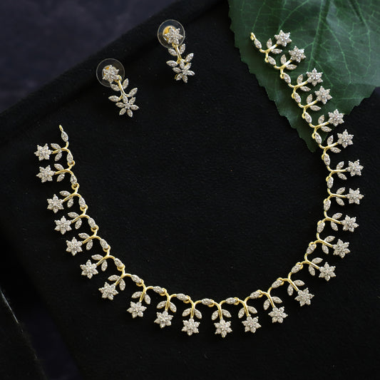JACOB NECKPIECE