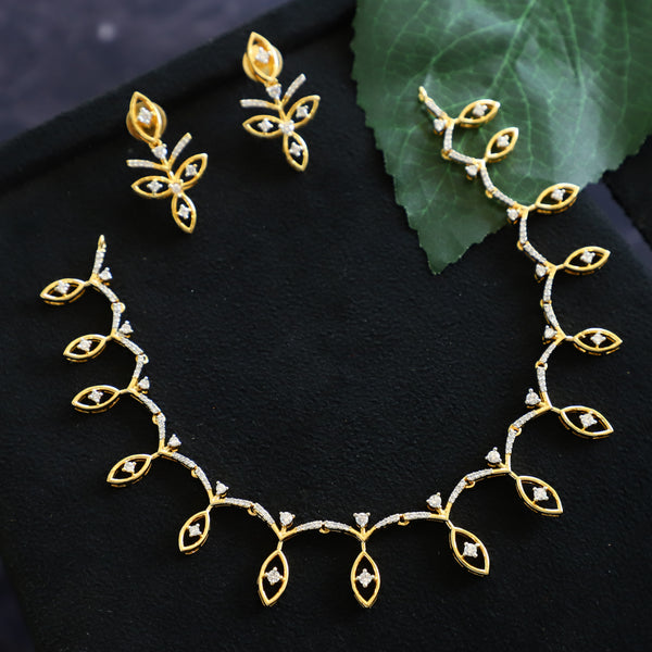 LUNA NECKPIECE