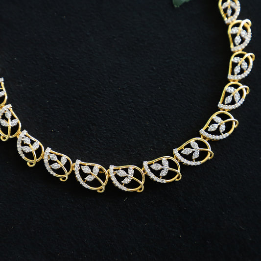 GIANNA NECKPIECE