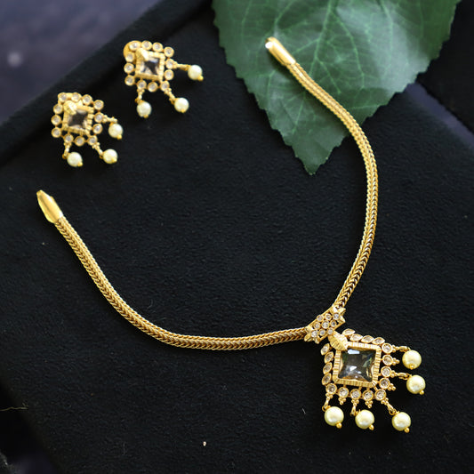 SARVA NECKPIECE