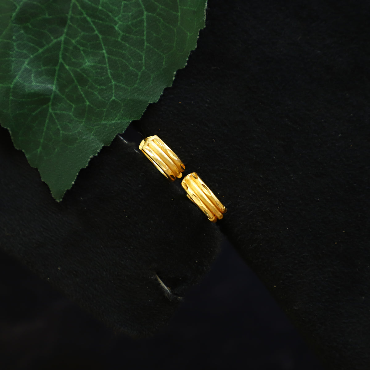 MALA EARRING