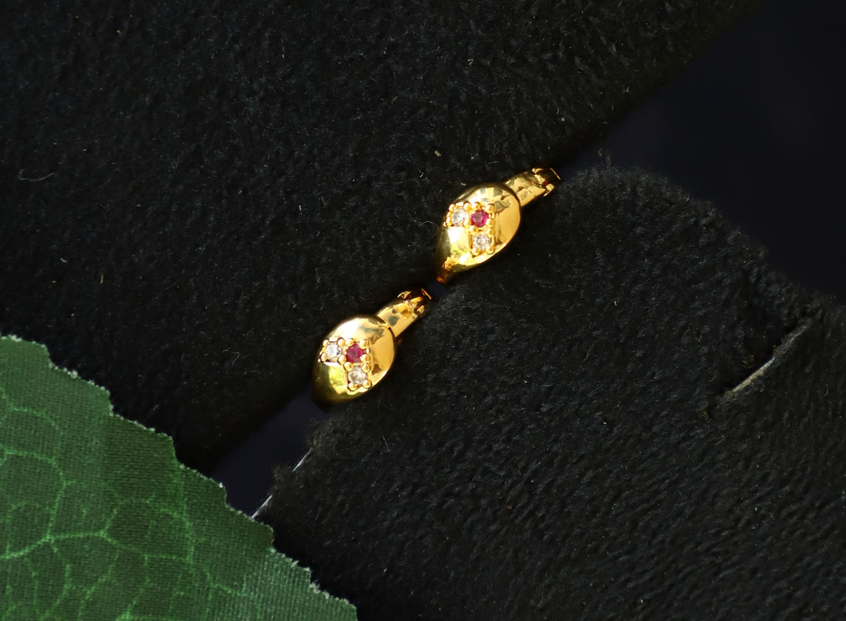 ESME EARRING