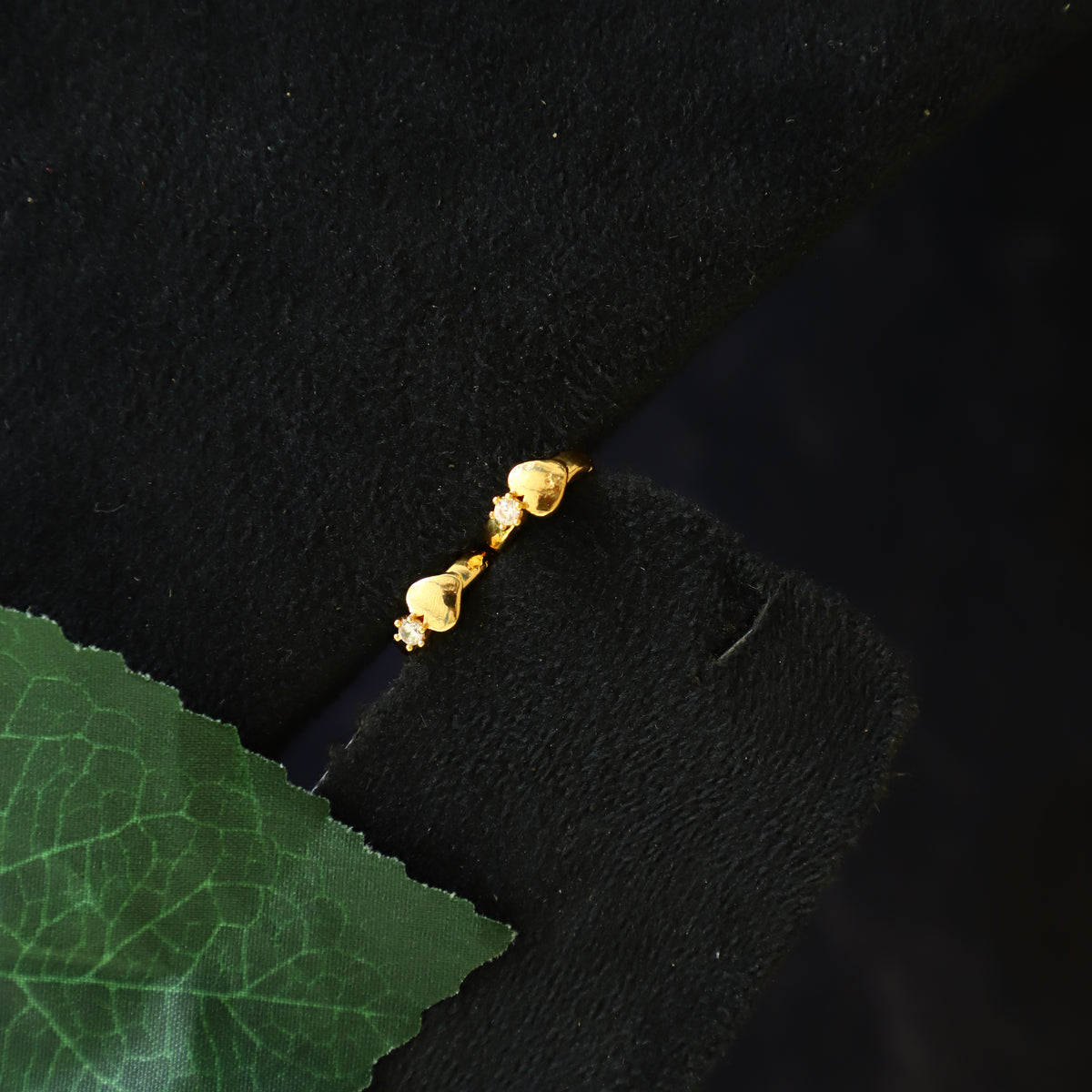 GALE EARRING